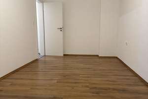 Renovierte 2,5-Zimmer-Wohnung zu vermieten