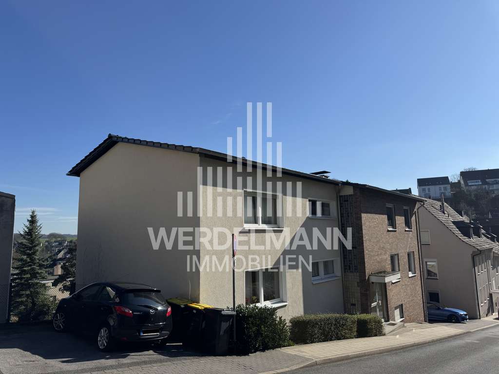 Immobilie in Velbert - ** MfH mit Entwicklungspotenzial, zwei Garagen und guter  Vermietungssituation** - Bild 4