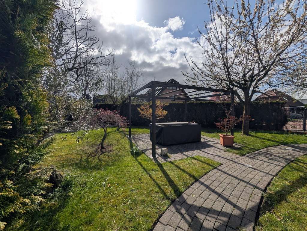 Immobilie in Sonsbeck - Großzügiges, freistehendes Einfamilienhaus in Sonsbeck - Bild 1