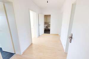 Brühl Vochem! 3-Zimmer Eigentumswohnung mit Sonnenloggia (VH4969) – Die vollständige Adresse der Immobilie erhältst du vom Anbieter., 50321 Brühl – Vorschaubild 3