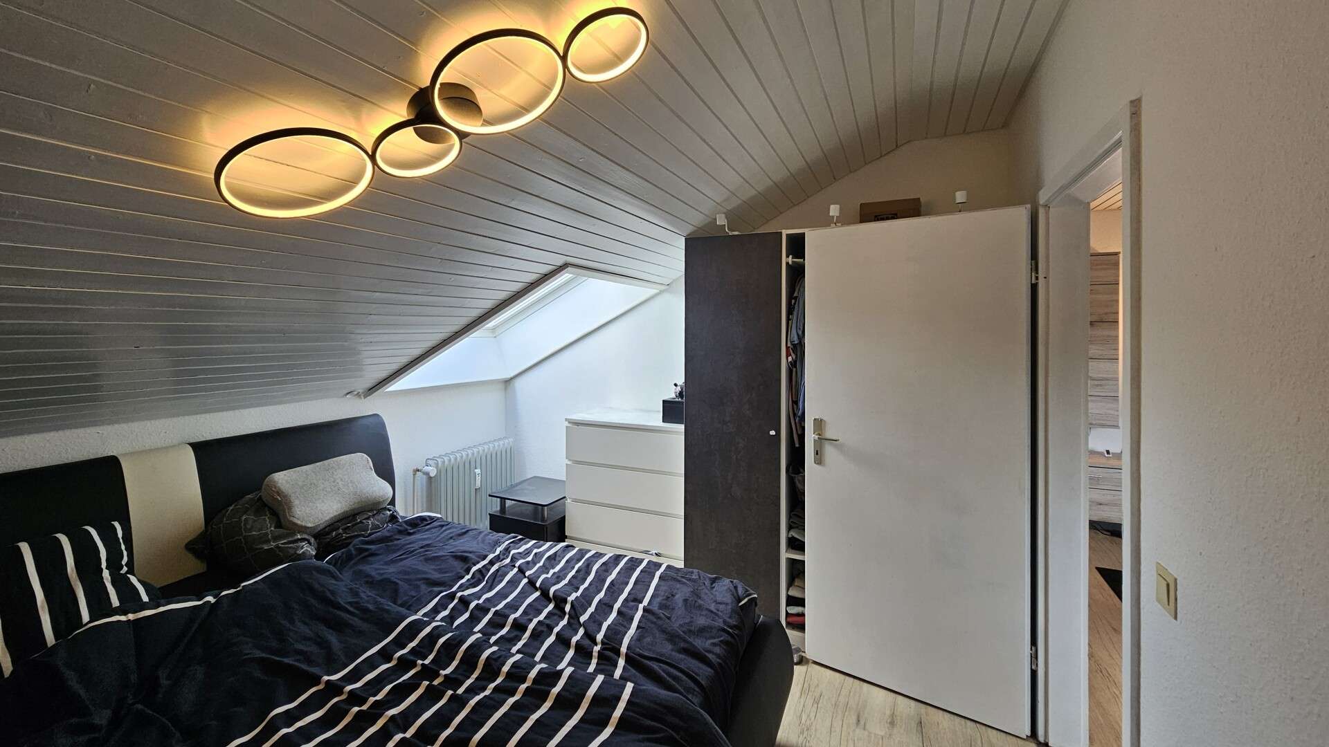 Immobilie in Furtwangen im Schwarzwald - Eigentumswohnung mit Balkon und wunderschöner Aussicht in Furtwangen - Bild 1