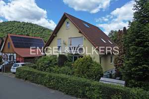 Gepflegtes Zweifamilienhaus mit Ausbaupotential – Die vollständige Adresse der Immobilie erhältst du vom Anbieter., 63924 Kleinheubach – Vorschaubild 1