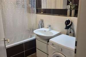 Charmante und hochwertig gepflegte 2-Zimmer-Wohnung mit Balkon, Einbauküche & Tiefgaragenstellplatz – 67098 Bad Dürkheim – Vorschaubild 5