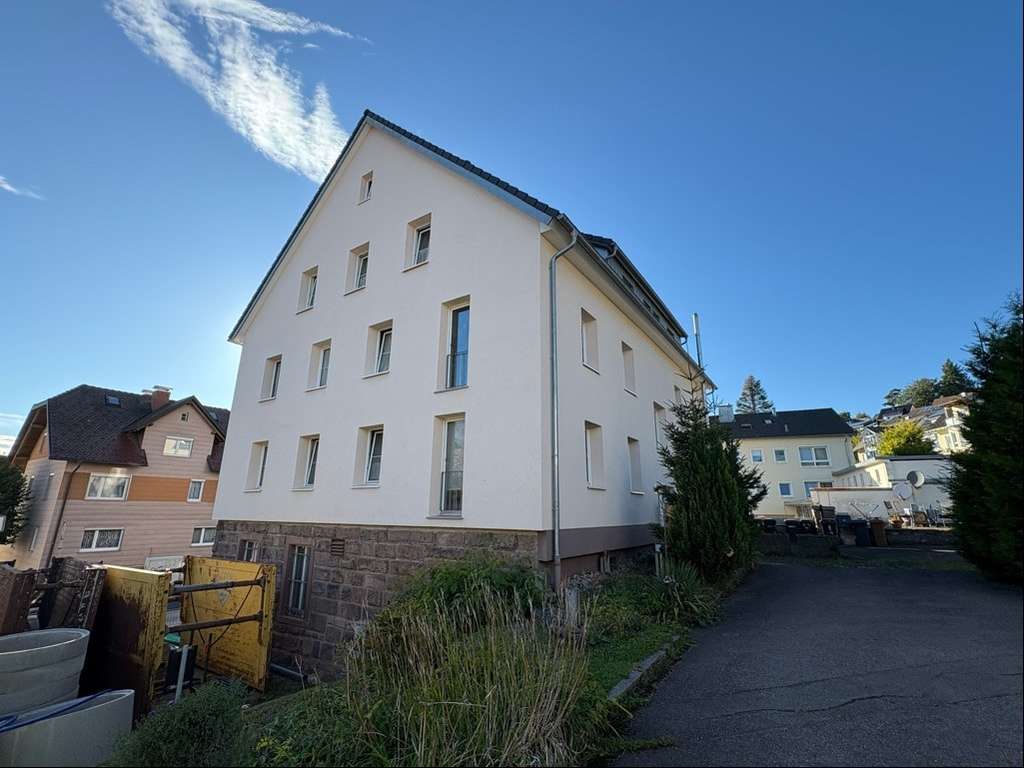 Immobilie in St. Georgen im Schwarzwald - Attraktives Mehrfamilienhaus im Herzen von St. Georgen - Bild 3