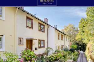 Familienfreundliches Reihenmittelhaus mit Garten, Garage und viel Potenzial in ruhiger Lage