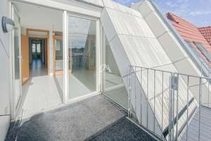 AUßERGEWÖHNLICH! EINMALIG SCHÖNE DG-WOHNUNG MIT DACHTERRASSE, 2 BALKONEN & AUFZUG! PROVISIONSFREI! – Heinersdorfer Str. 35, 13086 Weißensee, Berlin – Vorschaubild 5