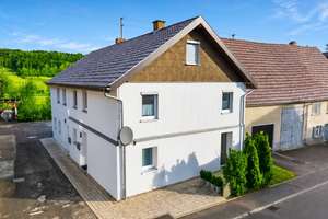 Zwei Wohneinheiten, ein starkes Investment – Die vollständige Adresse der Immobilie erhältst du vom Anbieter., 72488 Sigmaringen – Vorschaubild 1