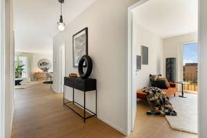 Stadt vor der Tür, Ruhe hinter der Scheibe – Neubau mit Loggia & A+ – Die vollständige Adresse der Immobilie erhältst du vom Anbieter., 22393 Sasel, Hamburg – Vorschaubild 11