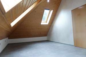 Traumhafte Maisonette-Wohnung mit besten Aussichten, 3,5 Zimmer, neuwertige EBK und Tiefgarage  – Die vollständige Adresse der Immobilie erhältst du vom Anbieter., 79688 Hausen im Wiesental – Vorschaubild 4