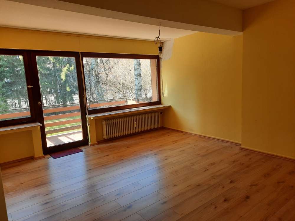 Immobilie in Siegen - Projektierte Bestandsimmobilie. Leerstehend. 5 Appartements. Start sofort möglich! - Bild 2