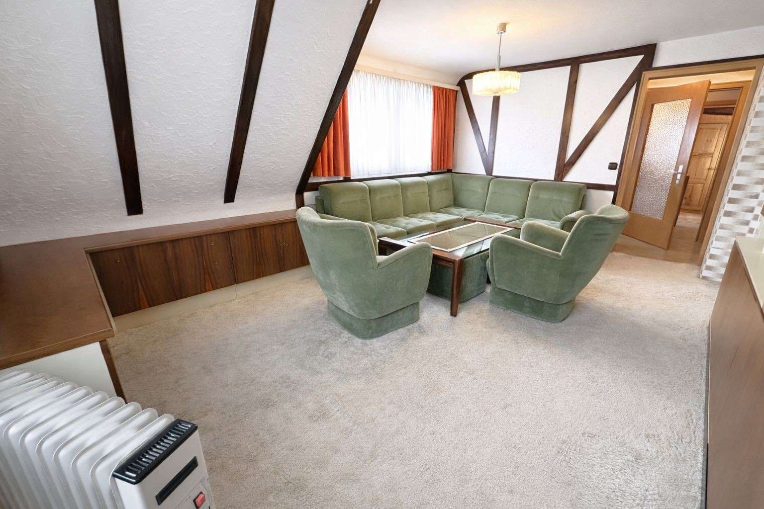 Immobilie in Lenningen - Einfamilienhaus mit Gartenparadies in Hochwang - Bild 1