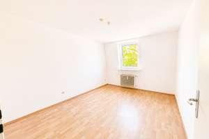 Freundliche 3-Zimmer-Wohnung mit Einbauküche – Die vollständige Adresse der Immobilie erhältst du vom Anbieter., 81476 Forstenried, München – Vorschaubild 3