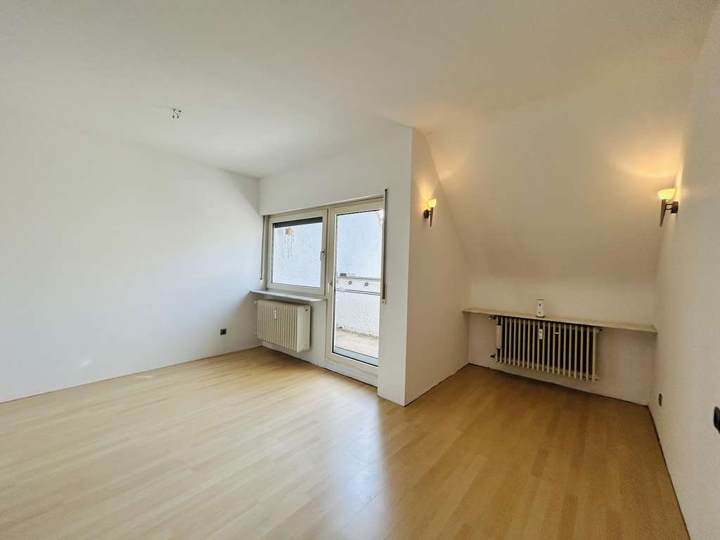 Immobilie in Quierschied - Charmante Wohlfühloase über den Dächern von Fischbach – perfekt für Singles & Paare - Bild 4