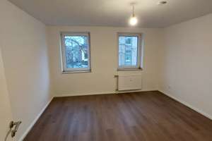 Top renovierte 3 Zimmer Wohnung mit Einbauküche! – Prinz-Ferdinand-Straße 7, 47798 Stadtmitte, Krefeld – Vorschaubild 3