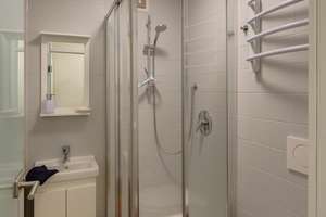 Property thumbnail 11