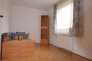 Bungalow auf einem großzügigen Hang- Grundstück mit fünf Einzelgaragen – Leverkusen – Vorschaubild 6