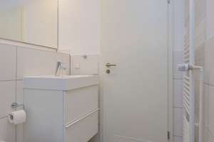 Modern möblierte Wohnung mit Terrasse und Internet in Sillenbuch – Die vollständige Adresse der Immobilie erhältst du vom Anbieter., 70619 Sillenbuch (Ortsteil), Stuttgart – Vorschaubild 9