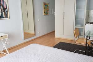 Möblierte 1 Zimmerwohnung in der Innenstadt – Bahnstraße 70, 40210 Stadtmitte, Düsseldorf – Vorschaubild 2