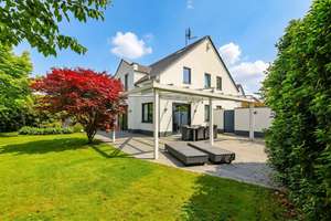 Modernes Einfamilienhaus in gesuchter Lage von Alt-Wittlaer – Die vollständige Adresse der Immobilie erhältst du vom Anbieter., 40489 Wittlaer, Düsseldorf – Vorschaubild 1