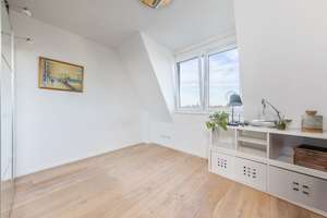 Modernes Refugium mit Weitblick: Exklusives Wohnerlebnis im Dachgeschoss! – Die vollständige Adresse der Immobilie erhältst du vom Anbieter., 26135 Drielaker Moor, Oldenburg (Oldenburg) – Vorschaubild 7