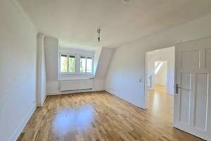 Exklusive Dachgeschoss-Maisonette in Stuttgart-Mitte – Mit großzügigem Balkon und Panoramablick – Die vollständige Adresse der Immobilie erhältst du vom Anbieter., 70182 Rathaus, Stuttgart – Vorschaubild 5