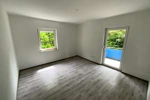 Sofort frei! 3-Zimmer-Wohnung in Plettenberg Eschen – Auf dem Loh 18, 58840 Plettenberg – Vorschaubild 2