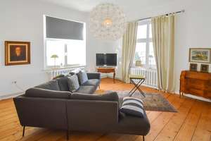Stilvolle Villa mit weitläufigem Grundstück – Die vollständige Adresse der Immobilie erhältst du vom Anbieter., 6901 Radis – Vorschaubild 12
