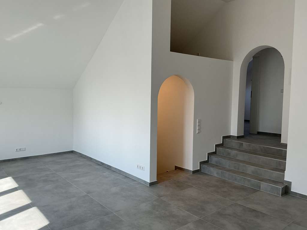 Immobilie in Waghäusel - Wiesental: Erstbezug nach Totalsanierung in 2 ZKB mit neuer Einbauküche & Stellplatz - Bild 3