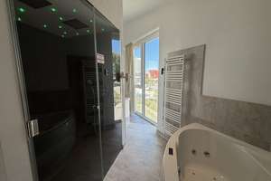 Exklusives Penthouse mit großer Süd-West Dachterrasse in ruhiger Lage im Beach Resort Priwall – Die vollständige Adresse der Immobilie erhältst du vom Anbieter., 23570 Travemünde, Lübeck – Vorschaubild 9