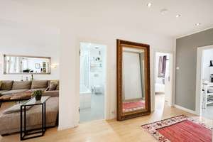 ***Exklusiv möbliertes Apartment mit Balkon in Unterbilk*** – 40217 Unterbilk, Düsseldorf – Vorschaubild 9