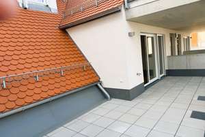 Lichtdurchflutetes Wohngefühl mit Balkon und neuer Einbauküche – modernes Zuhause zum Wohlfühlen – Burgergäßchen 4, 86150 Jakobervorstadt-Nord, Augsburg – Vorschaubild 1