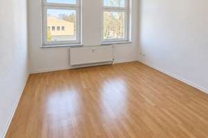 Sonnige 3-Raumwohnung mit Balkon + Tageslichtbad + Einbauküche als Option! – 39112 Sudenburg, Magdeburg – Vorschaubild 6