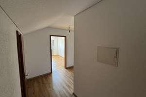 Helle, geräumige und frisch sanierte 2,5 Zimmer-Dachgeschosswohnung – Uhlandstraße 1, 92637 Hammerweg, Weiden in der Oberpfalz – Vorschaubild 13