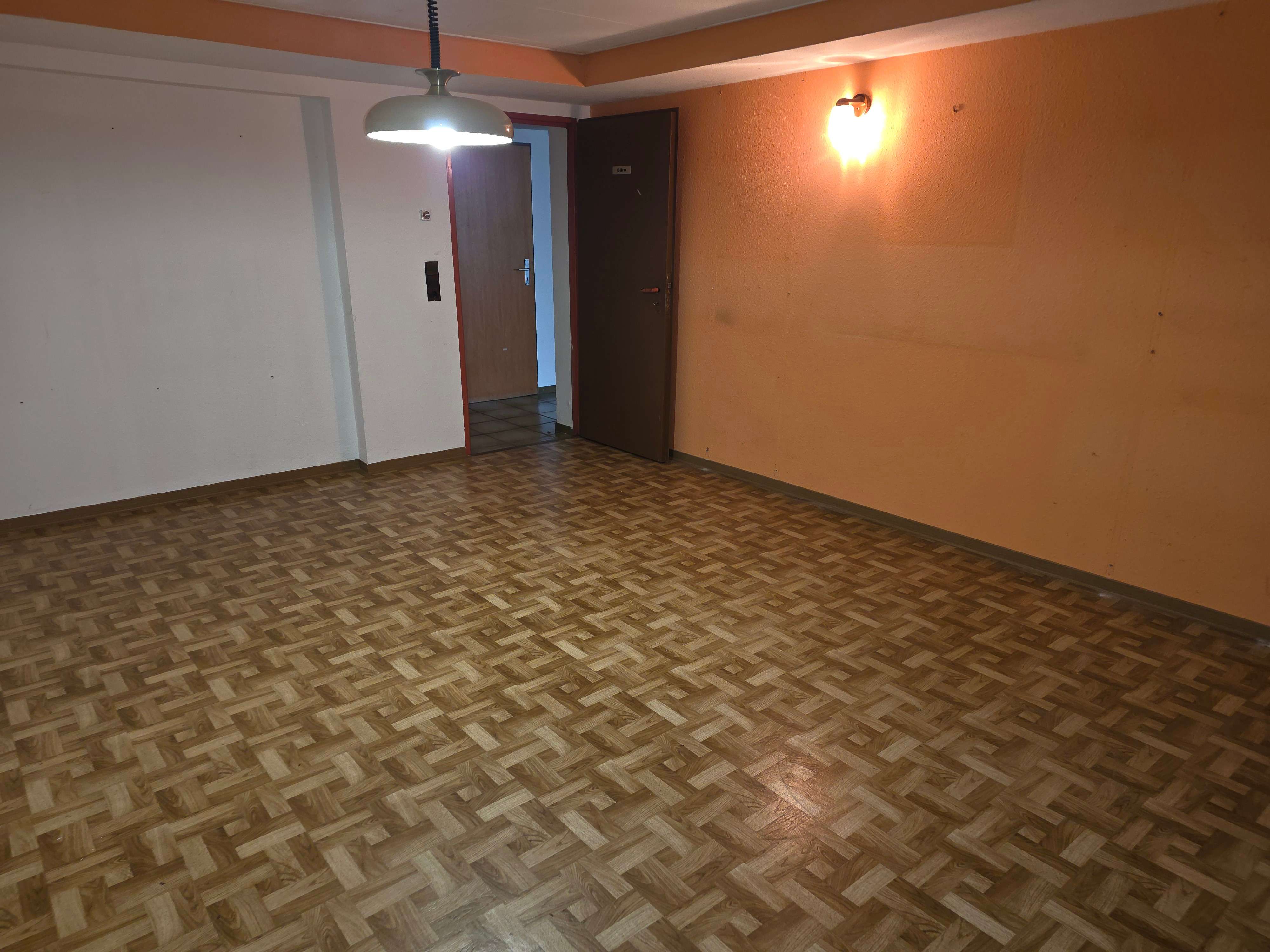 Immobilie in Ravenstein - Einfamilienhaus mit viel Platz für Familie und Hobby - Bild 4