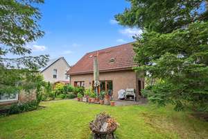 Familiengeeignetes Einfamilienhaus mit 5 Zimmern und wunderschönem Garten im Südosten Berlins