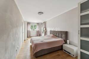 Unverbauter Blick ins Grüne! Modernes Einfamilienhaus mit Garten und hochwertiger Ausstattung – Straubing-Bogen (Kreis) – Vorschaubild 9