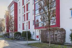 Vermietete 3-Zimmerwohnung mit zwei Balkonen – Sauerbruchstraße 54 a, 81377 Großhadern, München – Vorschaubild 1