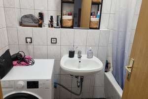 Charmante und großzügige und zentrumsnahe Wohnung inklusive Küche mit Balkonoption WG geeignet – Lassallestr. 7, 99086 Johannesvorstadt, Erfurt – Vorschaubild 4