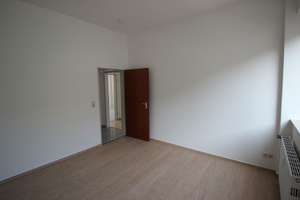 DU-Mitte, renovierte 2 .Zi.-Whg., 3. OG 64 m², gr. Küche, Balkon,  Aufzug – Güntherstraße 35, 47051 Dellviertel, Duisburg – Vorschaubild 16