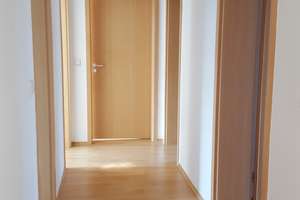 große, helle 3-Raumwohnung