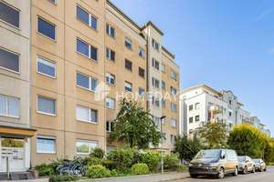 Lichtdurchflutet und gepflegt: Zwei-Zimmer-Wohnung mit Südwest-Loggia und Tiefgarage in Gießen – 35394 Gießen-Süd, Gießen – Vorschaubild 3