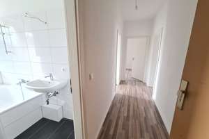 Wohnen und leben in Cracau - Top Wohnung mit Balkon, ruhig gelegen! – Luxemburgstraße 42, 39114 Cracau, Magdeburg – Vorschaubild 2