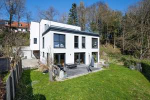 Garten oder Dachterrasse? - Beides! Exklusives ZFH mit Alpenblick vor den Toren Münchens – Die vollständige Adresse der Immobilie erhältst du vom Anbieter., 85386 Eching – Vorschaubild 33