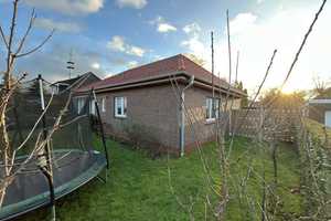Charmanter kernsanierter Bungalow mit großzügigem Garten in zentraler Lage von Haxtum – Aurich (Kreis) – Vorschaubild 2
