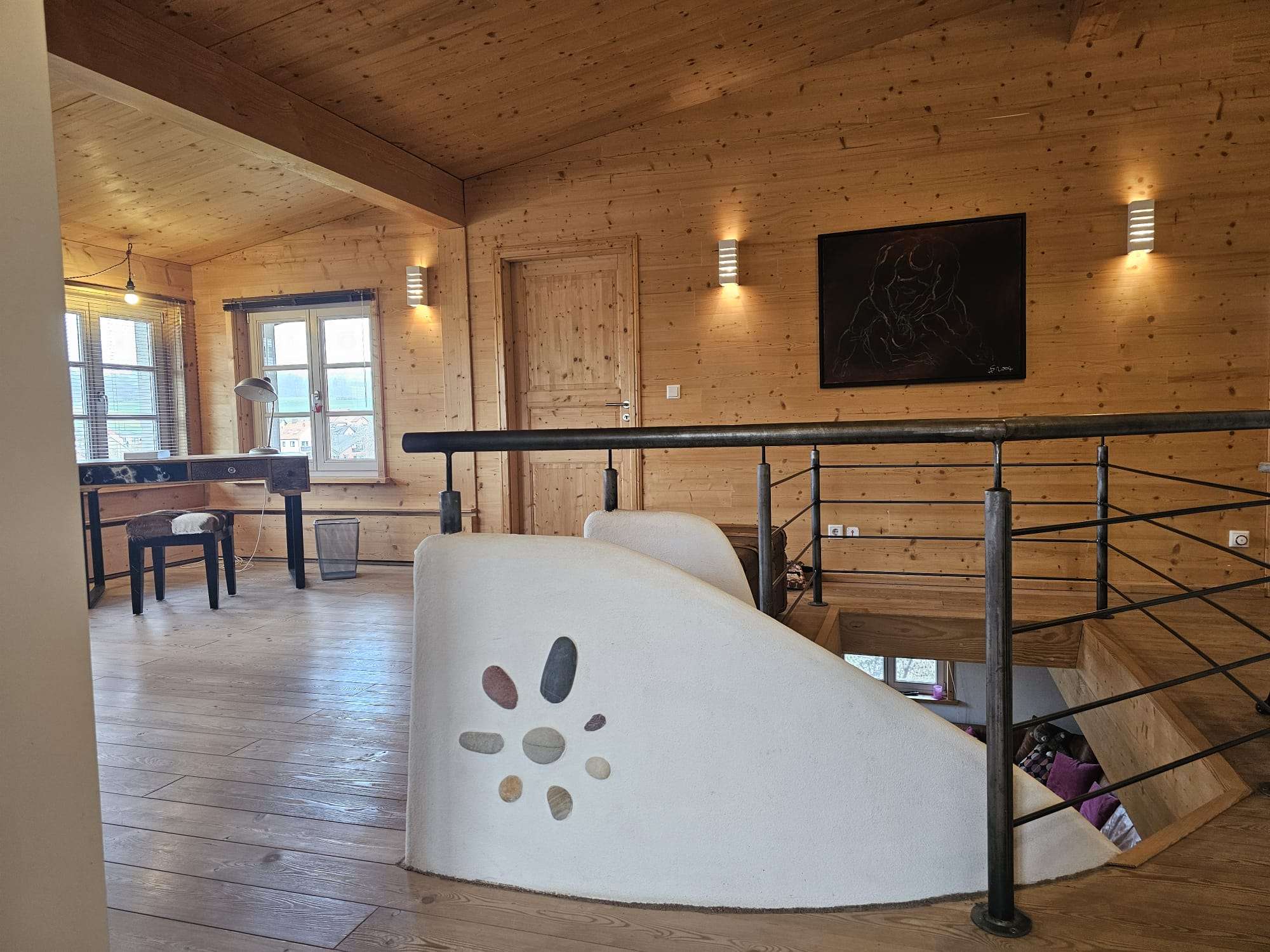 Immobilie in Hardegsen - Exklusives Massivholz-Haus mit vielseitiger Nutzung in idyllischer Lage - Bild 2