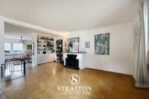 Charmantes Maisonette-Penthouse mit EBK, Garage und 2 Balkonen