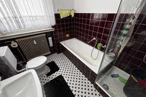 Zweifamilienhaus mit Doppelgarage in Beverungen-Amelunxen – Grubestraße 26, 37688 Höxter (Kreis) – Vorschaubild 14