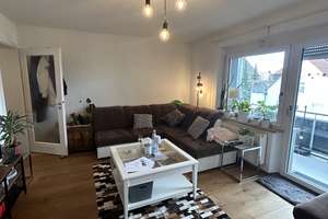 3-Zimmer-Wohnung mit Balkon, Parkplatz und EBK in Augsburg Kriegshaber – Henlestr 10, 86156 Kriegshaber, Augsburg – Vorschaubild 3