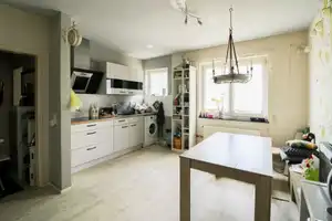 Attraktive 2-Zimmer Wohnung in Köln-Niehl – gepflegtes Mehrfamilienhaus mit guter Anbindung  – Köln – Vorschaubild 2