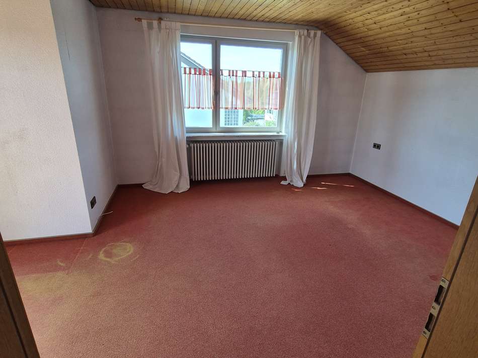 Schlafzimmer 4